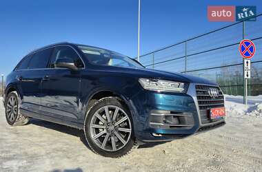 Audi Q7  2019