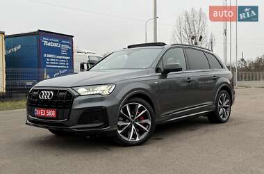 Audi Q7 2021