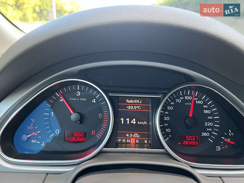Позашляховик / Кросовер Audi Q7 2006 в Чернівцях