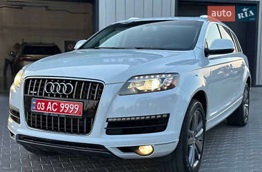 Audi Q7  2012