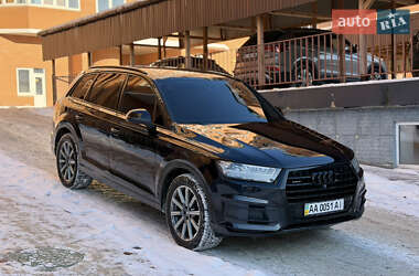Audi Q7  2017