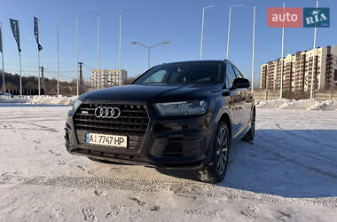 Audi Q7  2016