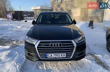 Audi Q7  2017