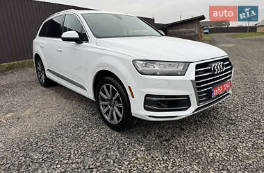 Audi Q7  2016