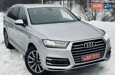 Audi Q7  2016