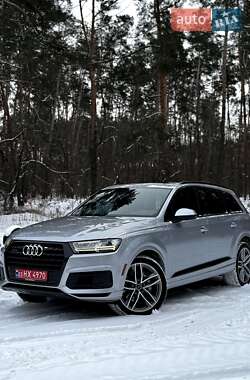 Audi Q7  2017