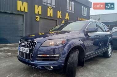 Audi Q7  2012