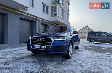 Audi Q7  2016