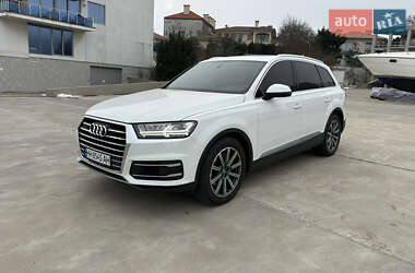 Audi Q7  2017