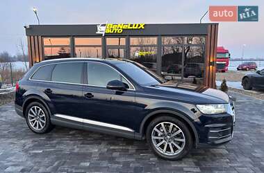 Audi Q7  2016