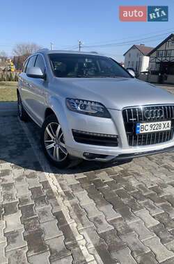 Audi Q7  2012