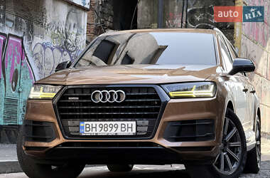 Audi Q7  2017