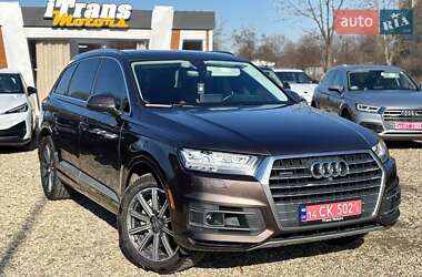 Audi Q7  2017