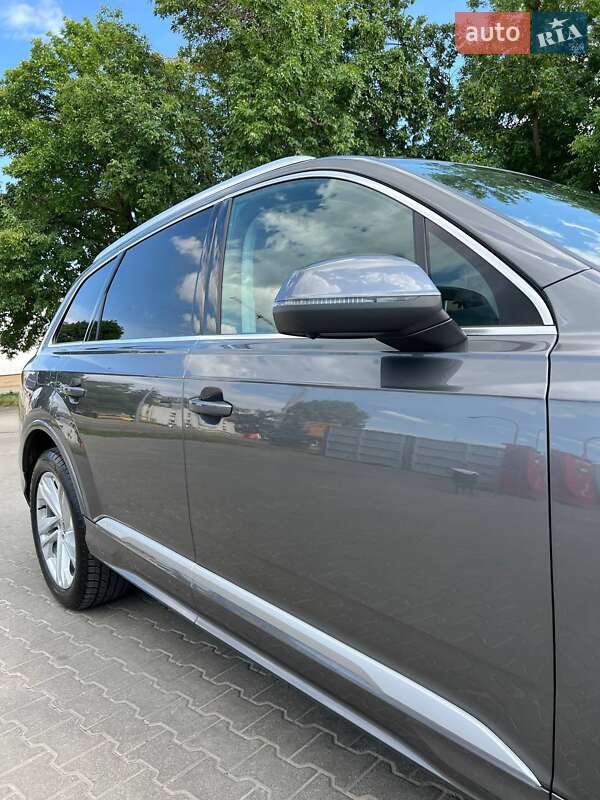 Позашляховик / Кросовер Audi Q7 2020 в Львові