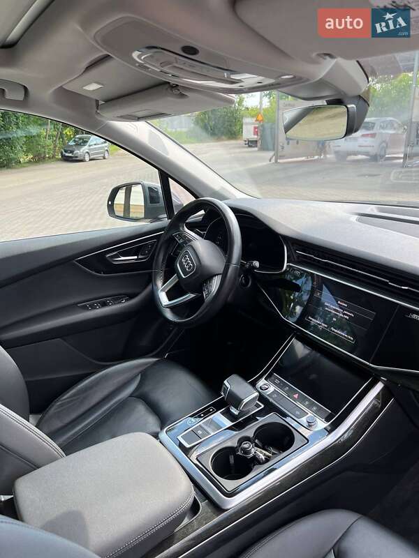 Позашляховик / Кросовер Audi Q7 2020 в Львові