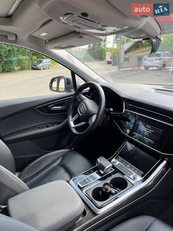 Позашляховик / Кросовер Audi Q7 2020 в Львові