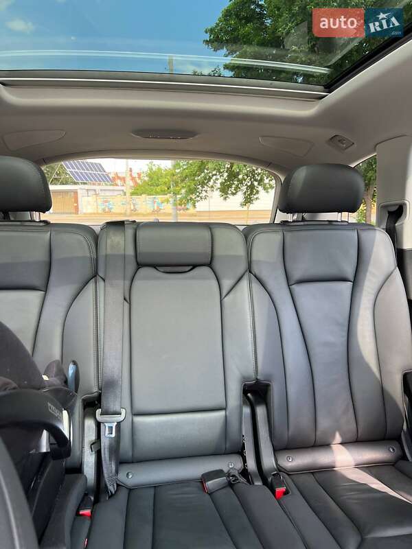 Позашляховик / Кросовер Audi Q7 2020 в Львові