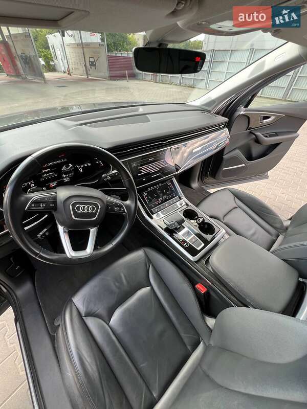 Позашляховик / Кросовер Audi Q7 2020 в Львові