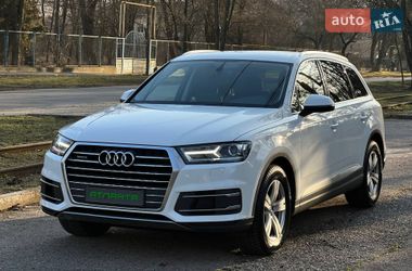 Audi Q7  2017