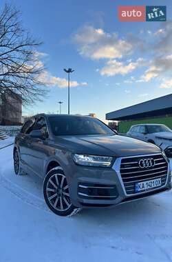 Audi Q7  2017