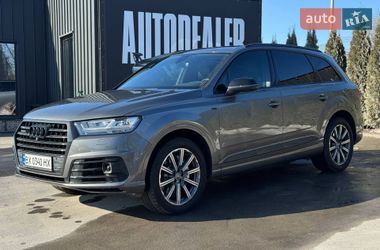 Audi Q7  2017
