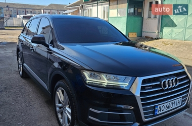 Audi Q7  2015