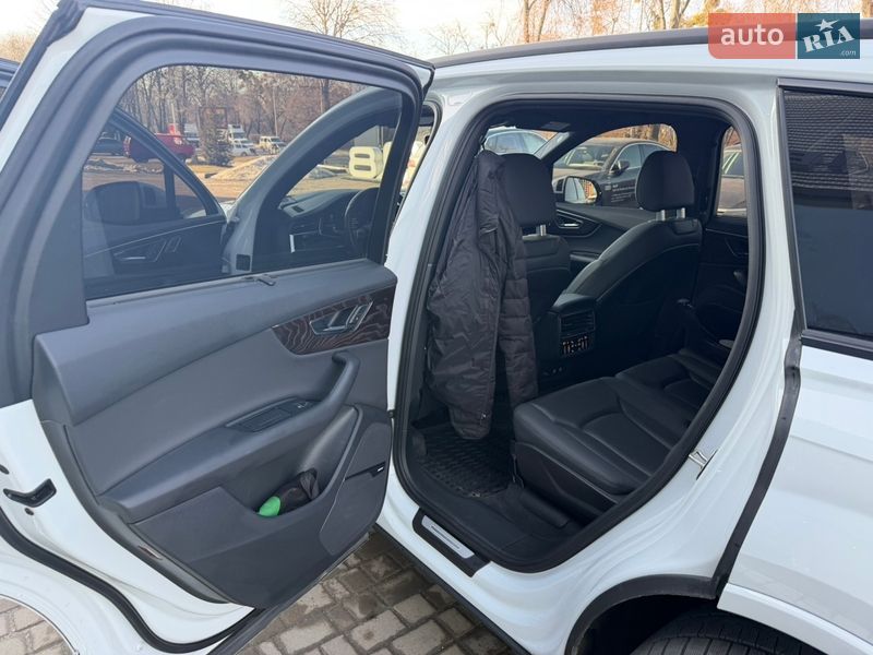Внедорожник / Кроссовер Audi Q7 2020 в Львове