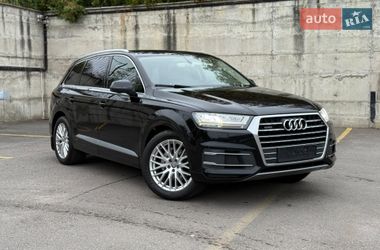 Audi Q7  2015