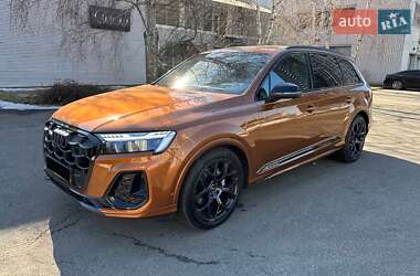 Audi Q7  2024