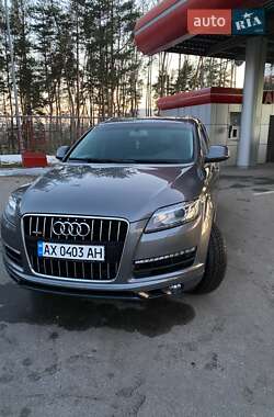 Audi Q7  2013