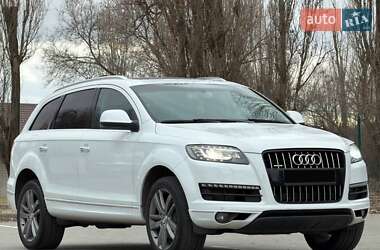 Audi Q7  2015