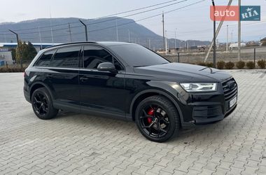Audi Q7  2015