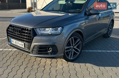 Audi Q7  2015