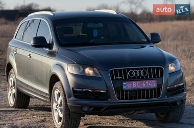 Audi Q7  2013