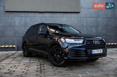Audi Q7  2016