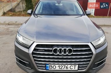 Audi Q7  2016