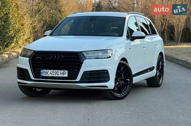 Audi Q7  2017