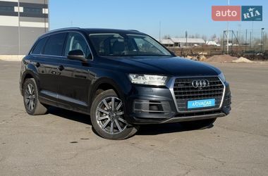 Audi Q7  2016