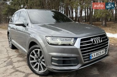 Audi Q7  2016