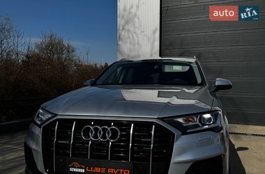 Audi Q7  2022
