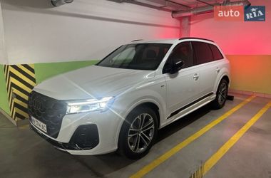 Audi Q7  2025