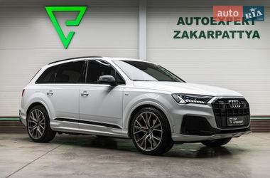 Audi Q7  2021