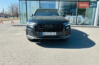 Audi Q7  2023