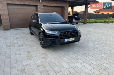 Audi Q7  2016
