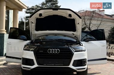 Audi Q7  2017