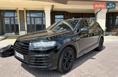 Audi Q7  2016