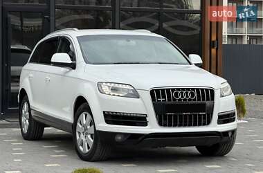 Audi Q7  2011