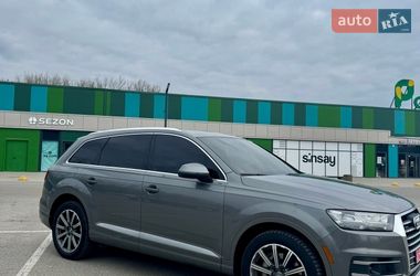 Audi Q7  2017