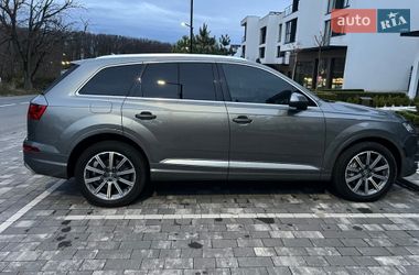 Позашляховик / Кросовер Audi Q7 2017 в Ужгороді