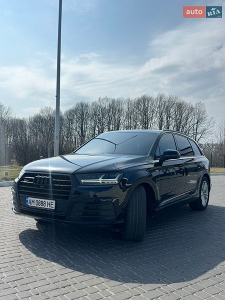 Внедорожник / Кроссовер Audi Q7 2016 в Коростышеве